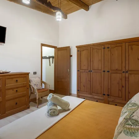 Vv - La Casa Las Casas (El Hierro)